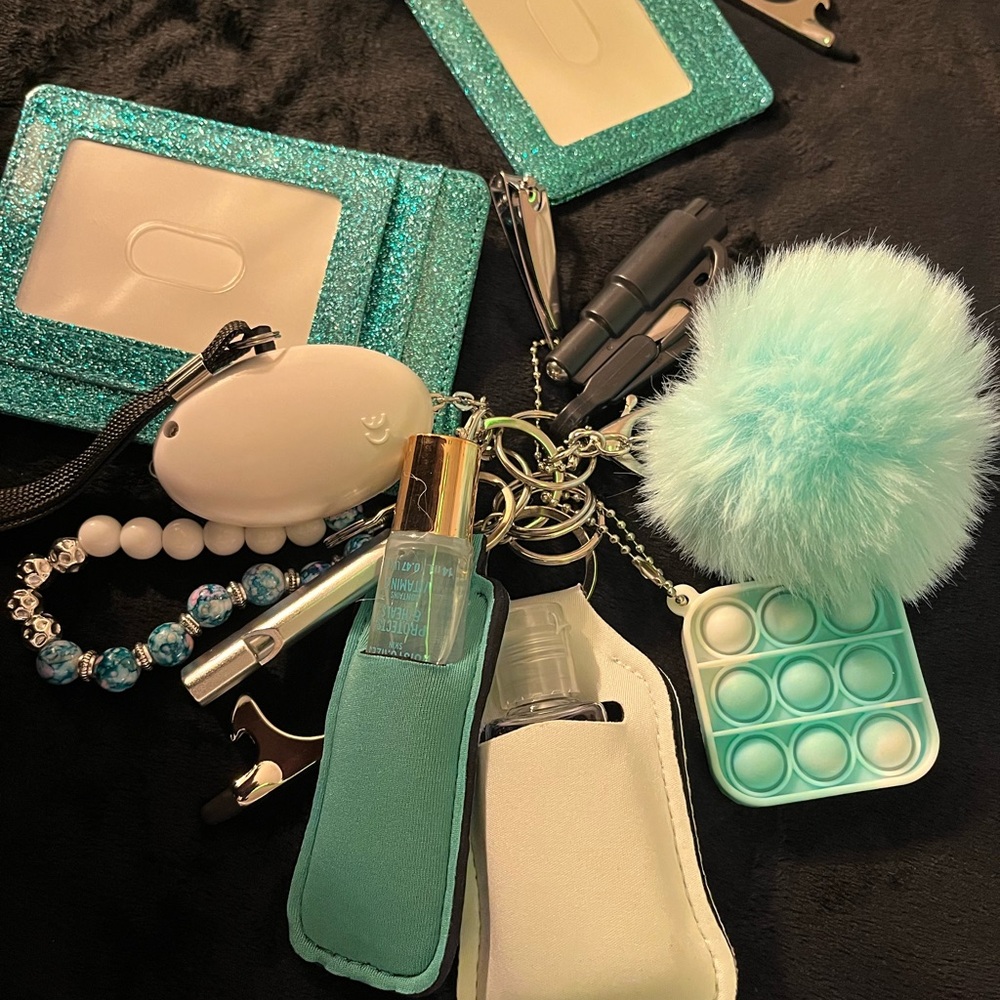 Set (2) Tiffany Blue Keychain with over 13 detachable items!!!!